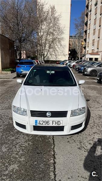 Usado Fiat Stilo Dynamic 140 CV (102 kW) 2006 Blanco Berlina