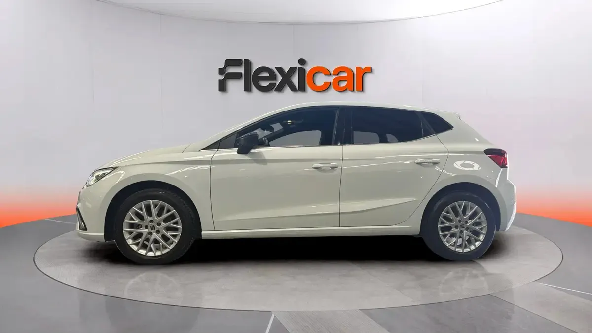 Usado Seat Ibiza 116 CV (85 kW) 2024 Blanco Utilitario