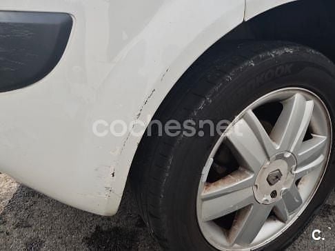 Usado Renault Mégane II Authentique 85 CV (62 kW) 2008 Blanco Berlina