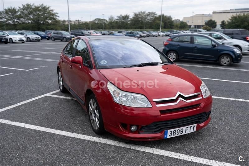 Usado Citroën C4 110 CV (80 kW) 2007 Rojo Berlina