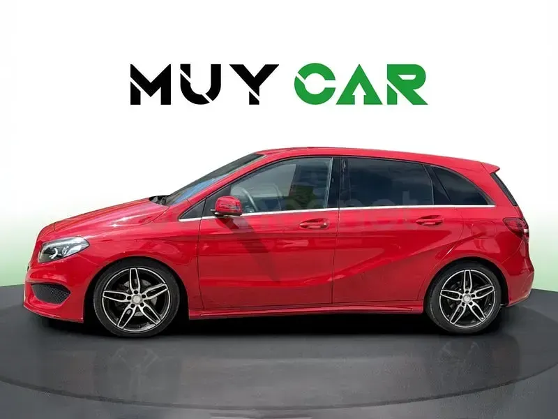 Usado Mercedes B180 AMG 109 CV (80 kW) 2016 Rojo Utilitario