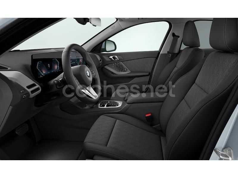 Usado BMW 120 Comfort Edition 163 CV (119 kW) 2025 Gris / plata Utilitario