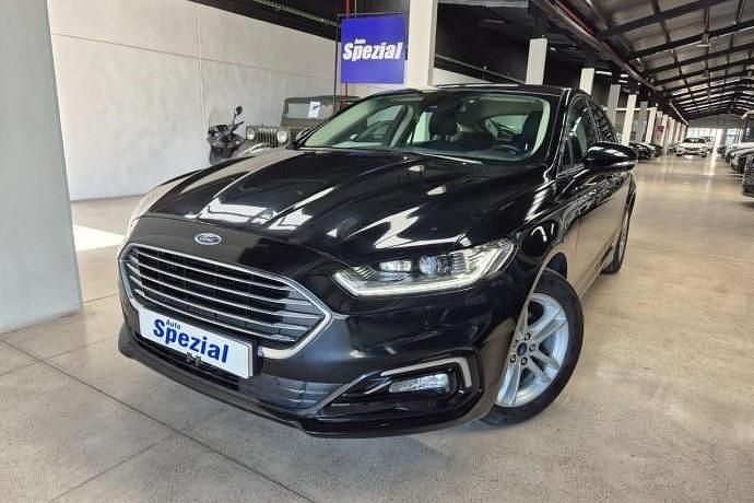 Usado Ford Mondeo Titanium 165 CV (121 kW) 2019 Negro Berlina