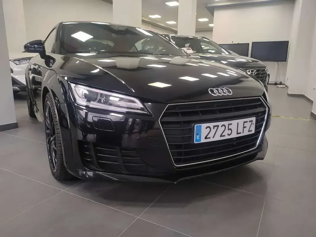 Usado Audi TT Comfort 184 CV (135 kW) 2016 Negro Coupe