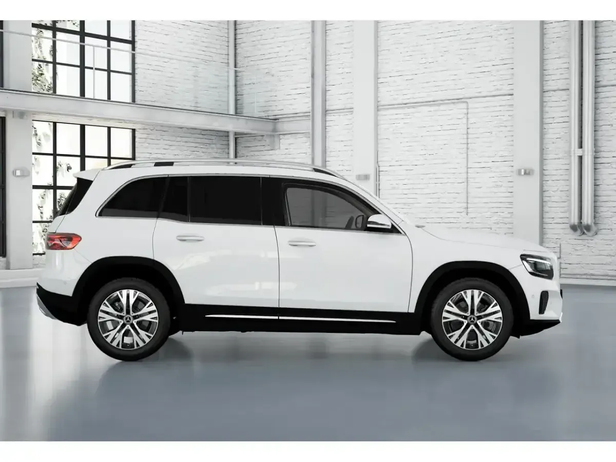 Nieuw Mercedes GLB220 190 PK (139 kW) 2025 Wit SUV