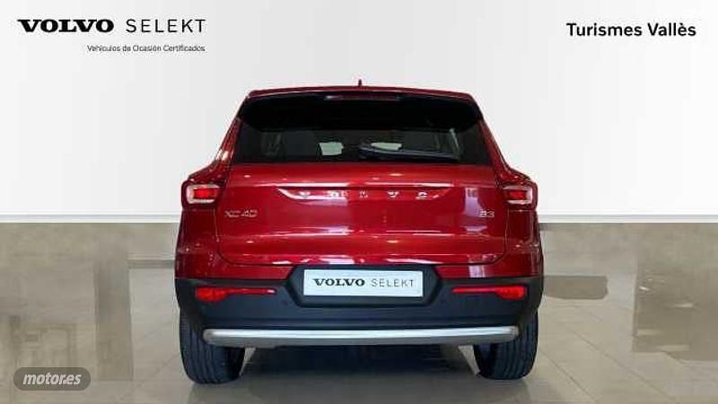 Usado Volvo XC40 Core 2024 Rojo SUV