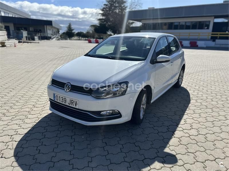 Blanco Usado 2016 VW Polo Advance Berlina | 8900 € (Precio justo) - Imagen 1/2