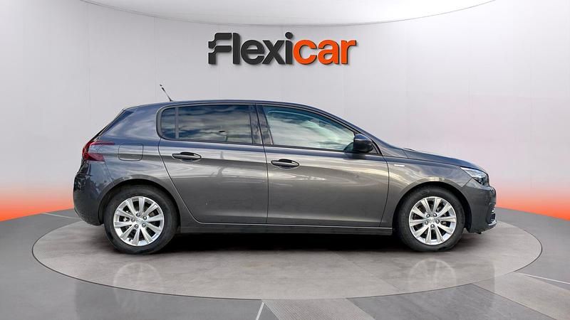 Usado Peugeot 308 Style 131 CV (96 kW) 2020 Gris Berlina