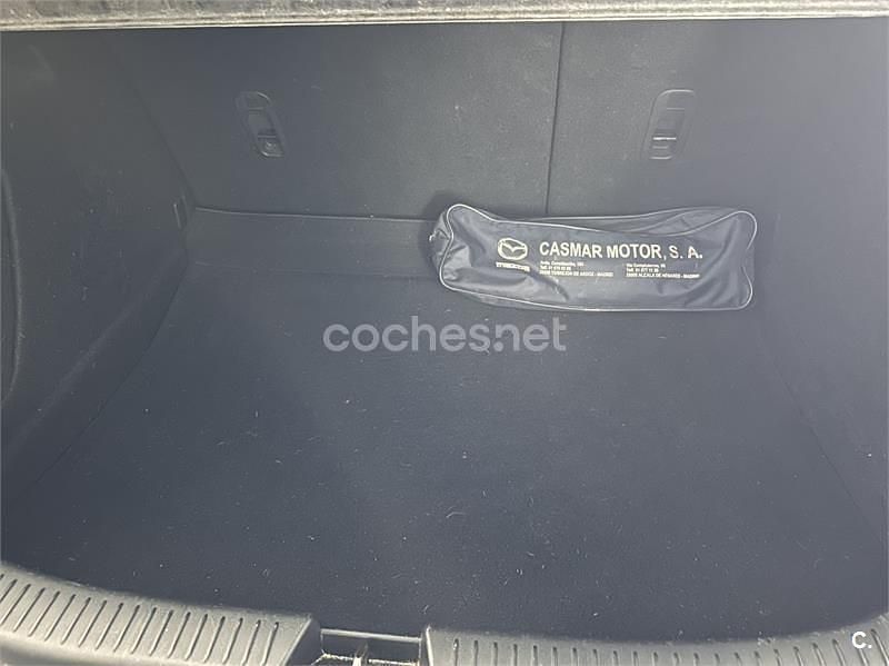 Usado Mazda 3 Sportive 109 CV (80 kW) 2006 Gris / plata Berlina