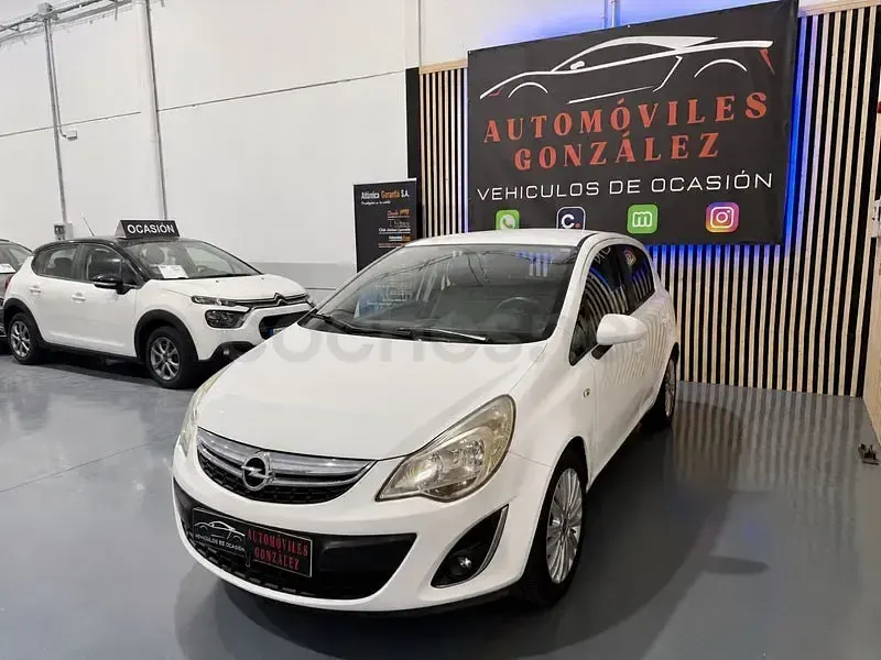 Usado Opel Corsa Selective 75 CV (55 kW) 2013 Blanco Utilitario