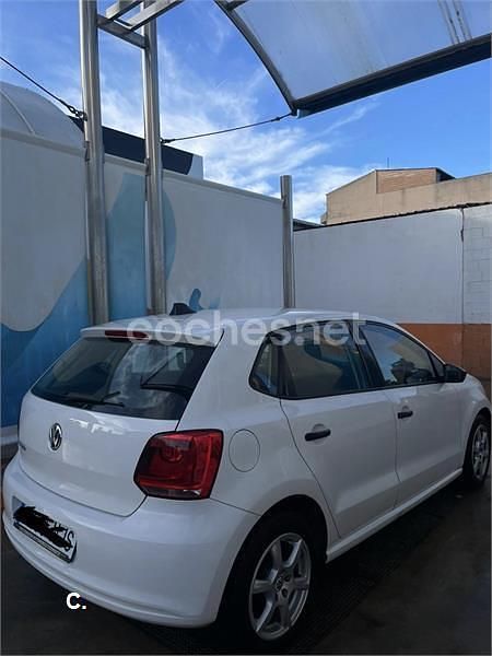 Usado VW Polo Advance 60 CV (44 kW) 2013 Blanco Utilitario