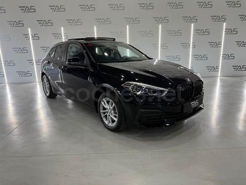 Usado BMW 118 136 CV (100 kW) 2021 Negro Utilitario