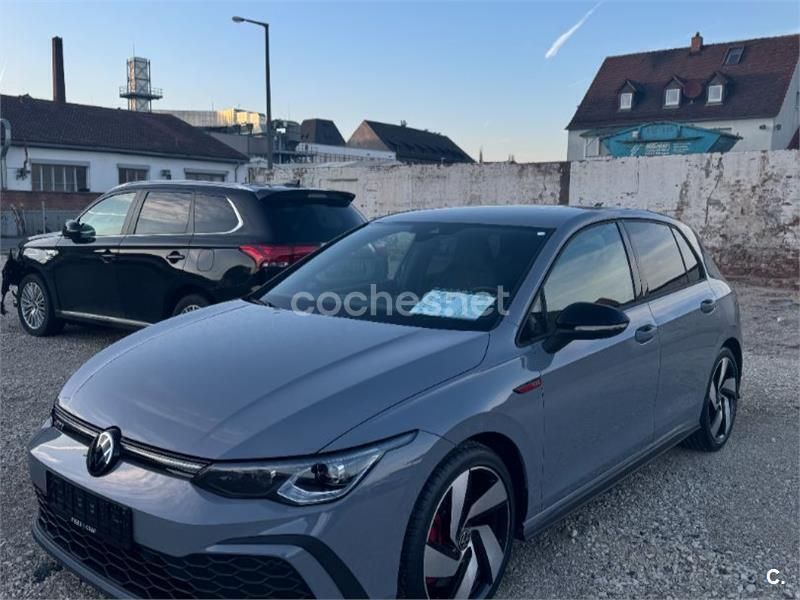 Gris / plata Usado 2024 VW Golf VIII GTI Berlina | 32.250 € (Super precio) - Imagen 1/4