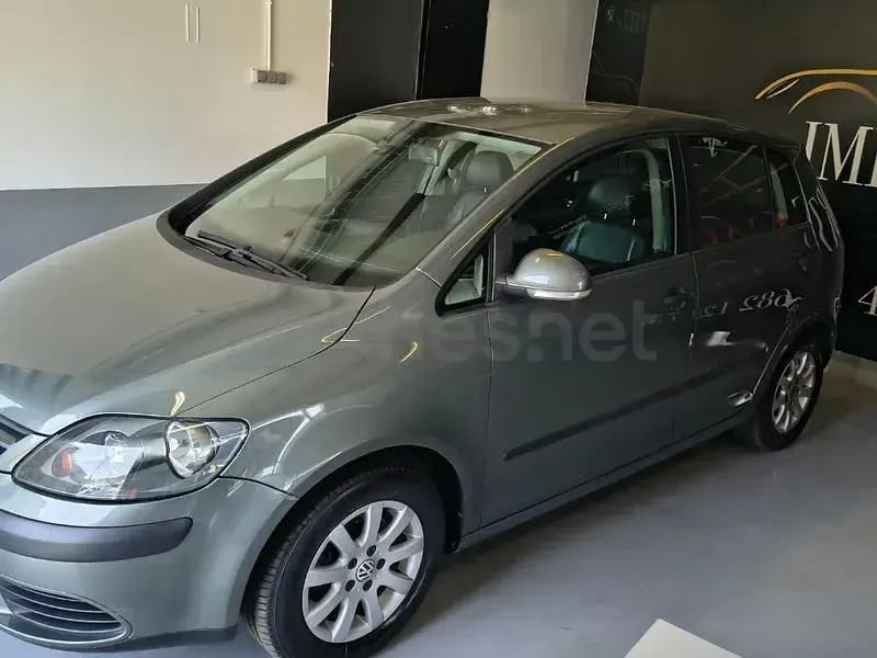 Usado VW Golf Plus Highline 105 CV (77 kW) 2006 Beige Monovolumen
