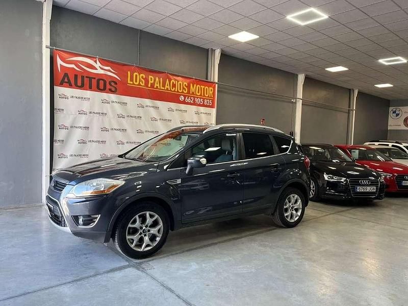 Usado Ford Kuga Titanium 140 HP (102 kW) 2011 Cinzento SUV