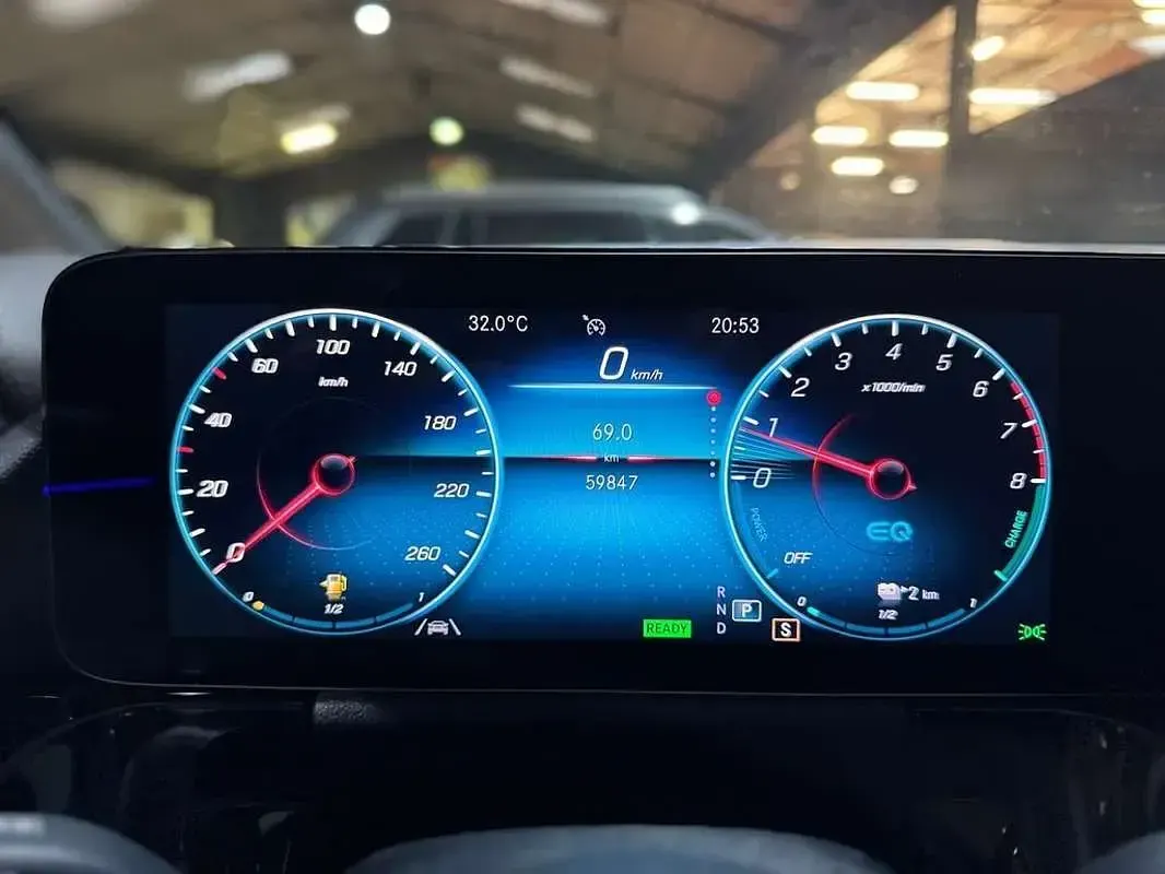 Usado Mercedes GLA250 218 CV (160 kW) 2022 Blanco SUV