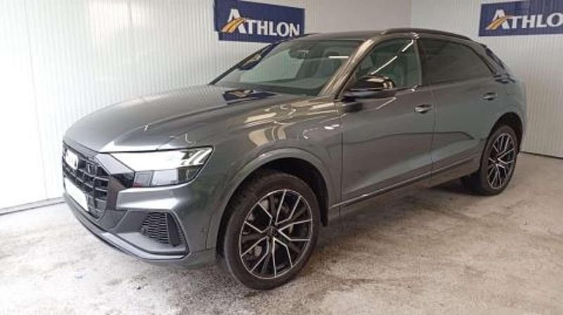 Usado Audi Q8 381 CV (280 kW) 2022 Gris SUV