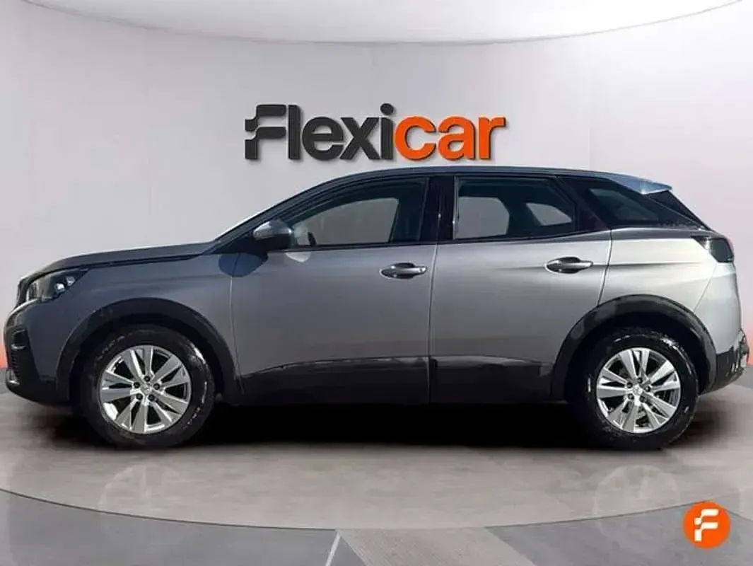 Usado Peugeot 3008 Allure 131 HP (96 kW) 2017 Cinzento SUV