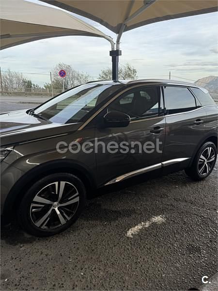 Usado Peugeot 3008 Allure 150 CV (110 kW) 2016 Verde Berlina
