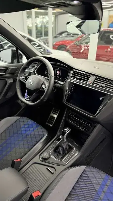 Usado VW Tiguan R 320 CV (235 kW) 2021 Gris SUV