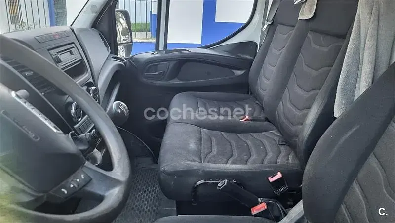 Begagnad Iveco Daily 126 HK (92 kW) 2012 Vit Pickup