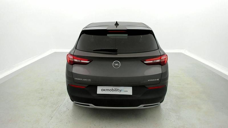 Usado Opel Grandland X Ultimate 300 CV (220 kW) 2021 Gris moai / techo negro SUV