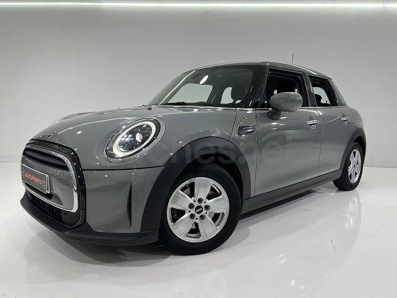 Usado Mini ONE 102 CV (75 kW) 2021 Gris / plata Utilitario