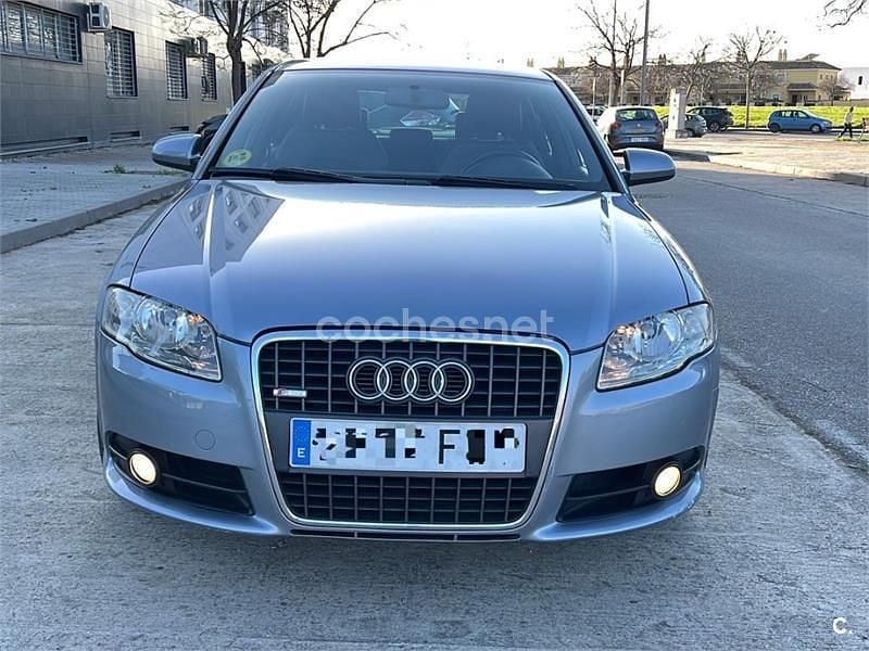 Usado Audi A4 S-Line 140 CV (102 kW) 2007 Gris / plata Berlina