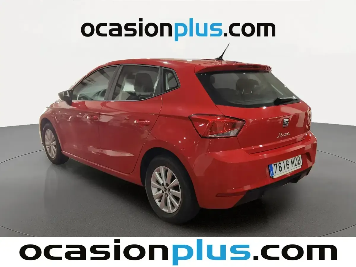 Usado Seat Ibiza Reference 80 CV (58 kW) 2022 Rojo Utilitario