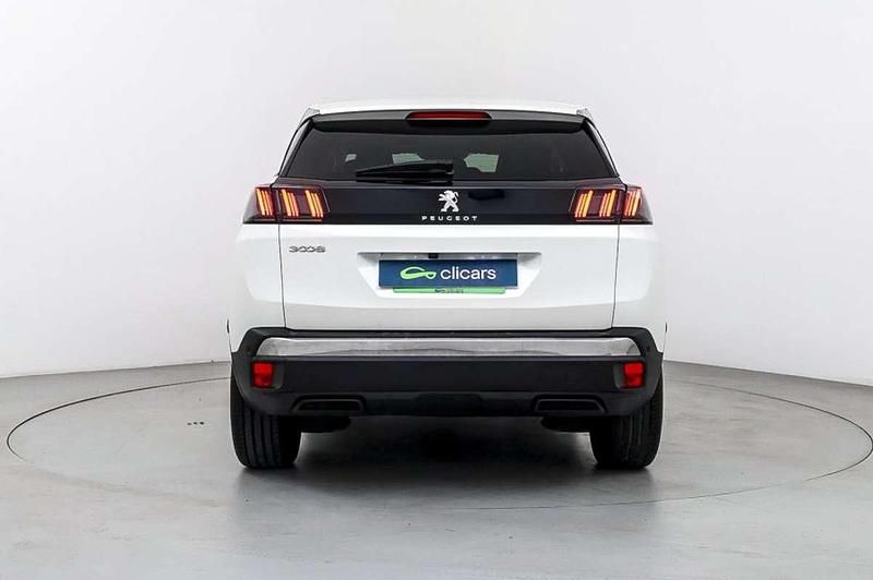 Usado Peugeot 3008 Allure 131 CV (96 kW) 2021 Blanco SUV