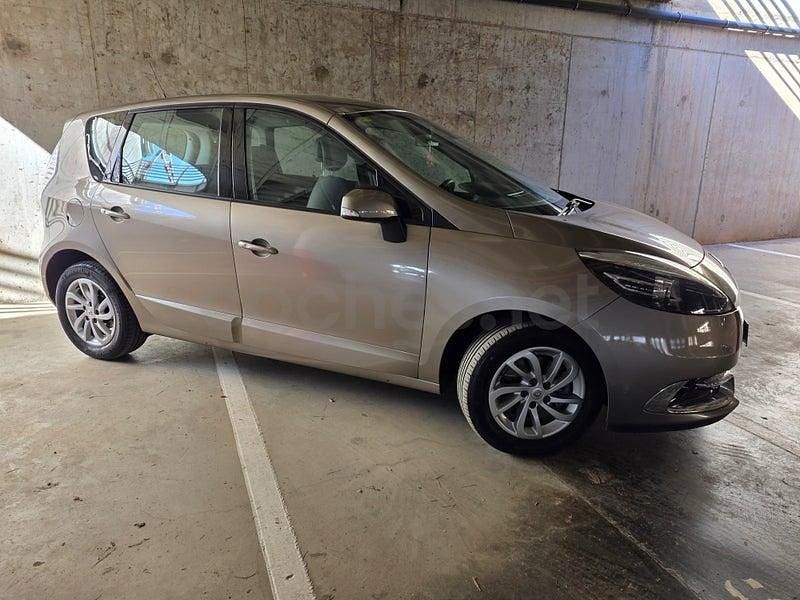 Usado Renault Scénic III Business 110 CV (80 kW) 2012 Gris / plata Monovolumen