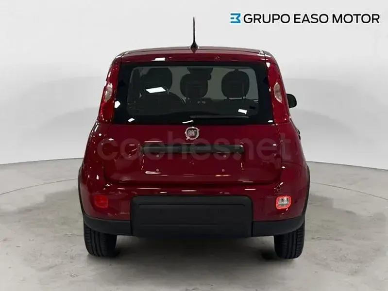 Nuevo Fiat Panda 70 CV (51 kW) 2026 Rojo Utilitario