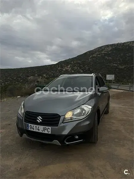 Usado Suzuki SX4 S-Cross 120 CV (88 kW) 2013 Gris / plata SUV