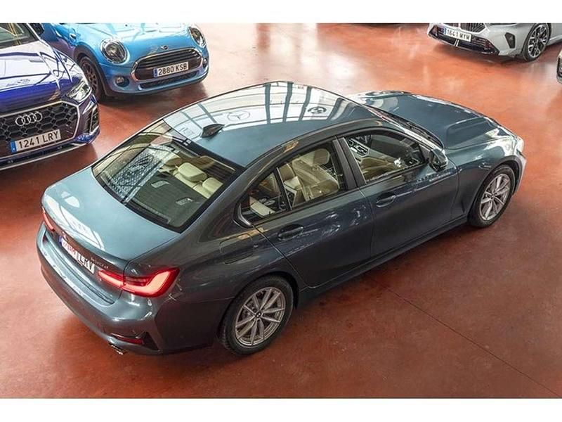 Usado BMW 330 Sport Line 286 CV (210 kW) 2021 Azul Berlina