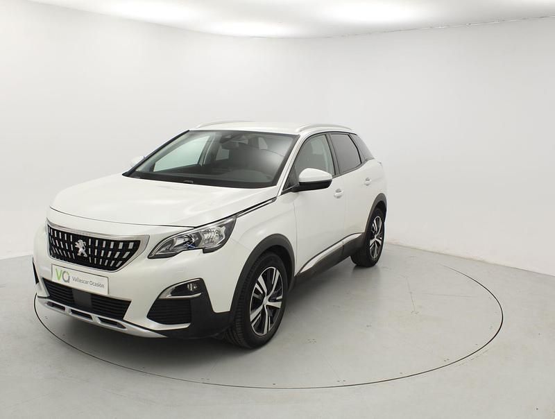 Usado Peugeot 3008 Allure 131 CV (96 kW) 2019 Sin especificar SUV