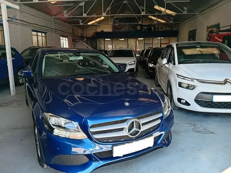 Usado Mercedes C200 136 CV (100 kW) 2016 Azul Berlina