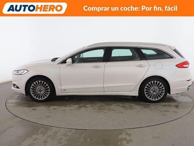 Usado Ford Mondeo Titanium 180 CV (132 kW) 2018 Blanco Familiar