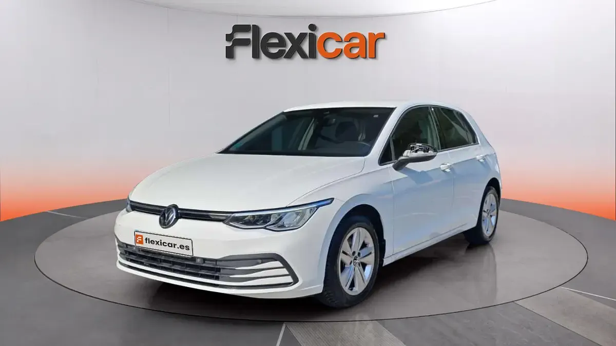 Usado VW Golf VIII 116 CV (85 kW) 2022 Blanco Berlina