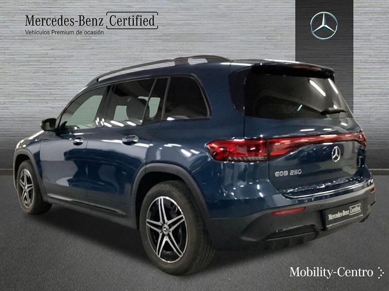 Usado Mercedes EQB250 AMG line 139 kW (190 CV) 2023 Azul denim SUV