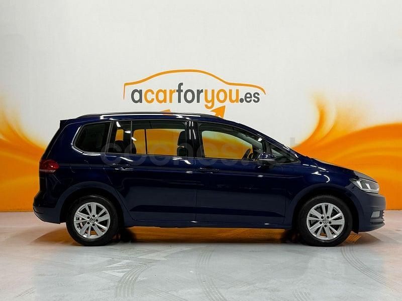 Usado VW Touran Business 115 CV (84 kW) 2020 Azul Monovolumen