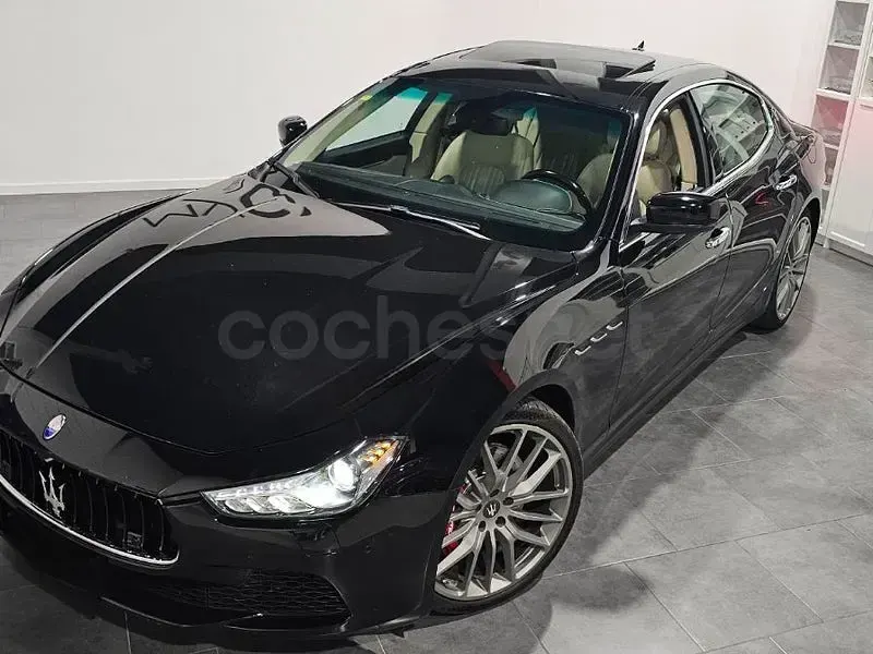 Usado Maserati Ghibli 410 CV (301 kW) 2015 Negro Berlina