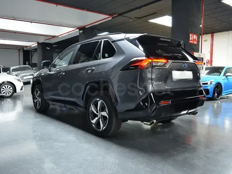 Usado Toyota RAV4 Hybrid Advance 306 CV (225 kW) 2023 Gris / plata SUV