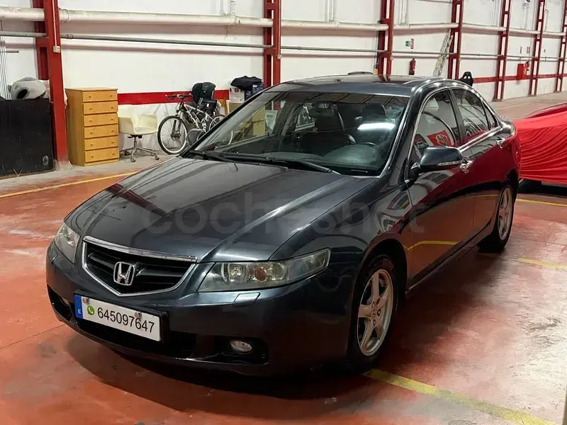Usado Honda Accord Executive 190 CV (139 kW) 2003 Gris / plata Berlina