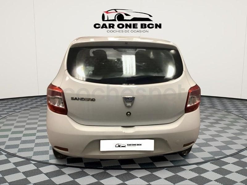 Usado Dacia Sandero Ambiance 75 CV (55 kW) 2015 Blanco Berlina