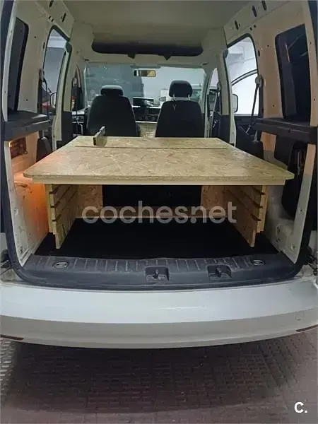 Usado VW Caddy Trendline 122 CV (89 kW) 2019 Blanco Monovolumen