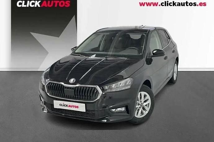 Usado Skoda Fabia Selection 95 CV (69 kW) 2025 Blanco Utilitario