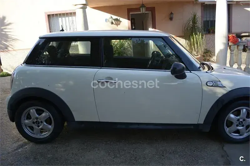 Usado Mini ONE 95 CV (69 kW) 2009 Beige Utilitario