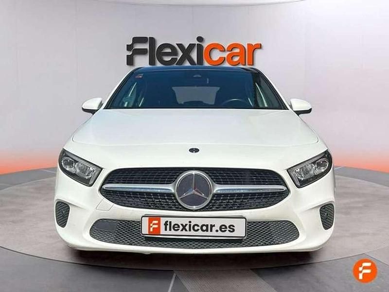 Usado Mercedes A180 116 CV (85 kW) 2019 Blanco Utilitario