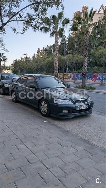 Usado Honda Accord ES 147 CV (108 kW) 1999 Verde Berlina