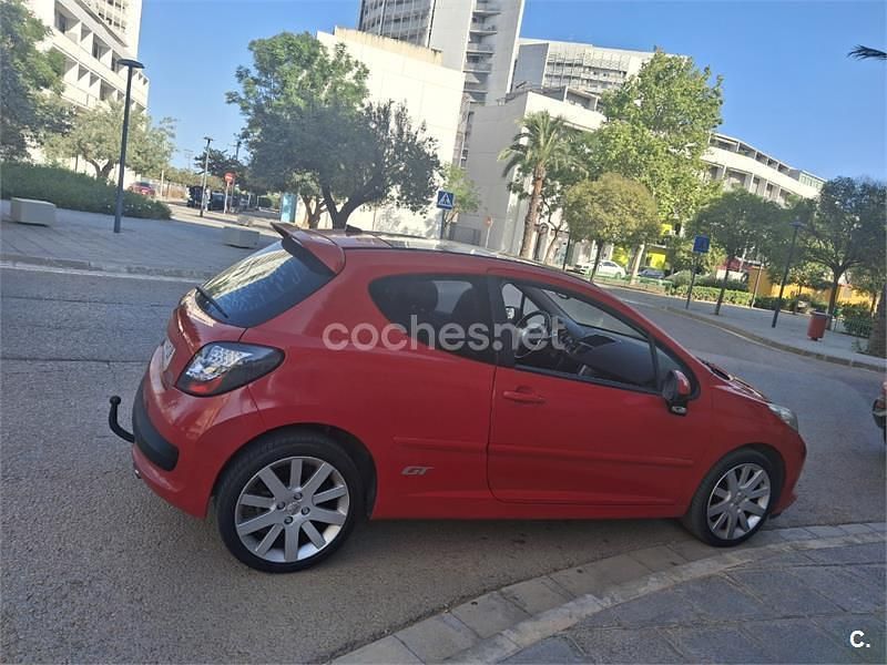 Rojo Usado 2008 Peugeot 207 Premium Berlina | 2300 € (Buen precio) - Imagen 1/4